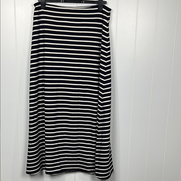 Talbots Womens Maxi Skirt M Navy White Stripes Stretch Waist Flowy Classic EUC - Picture 1 of 9